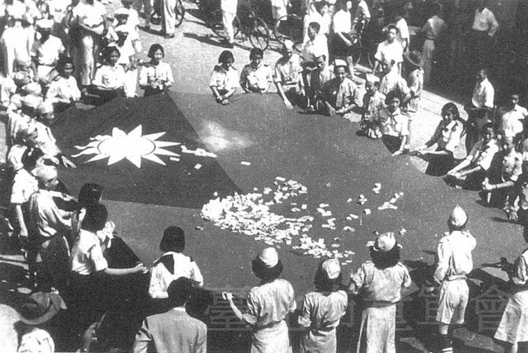 臺北市童子軍參加中國大陸災胞救濟總會發起的勸募遊行(中華救助總會常務理事高銘輝先生提供)