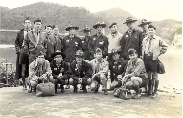 48年臺北市羅浮接待日本羅浮童軍(陳維昭後排左二(陳維昭研究室提供)