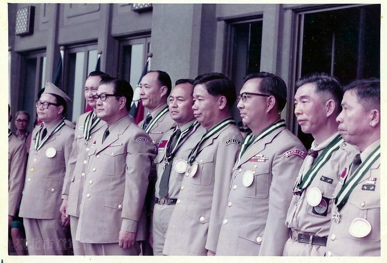 第49屆童子軍節大會-蔣彥士頒獎(郭廷銘先生提供)
